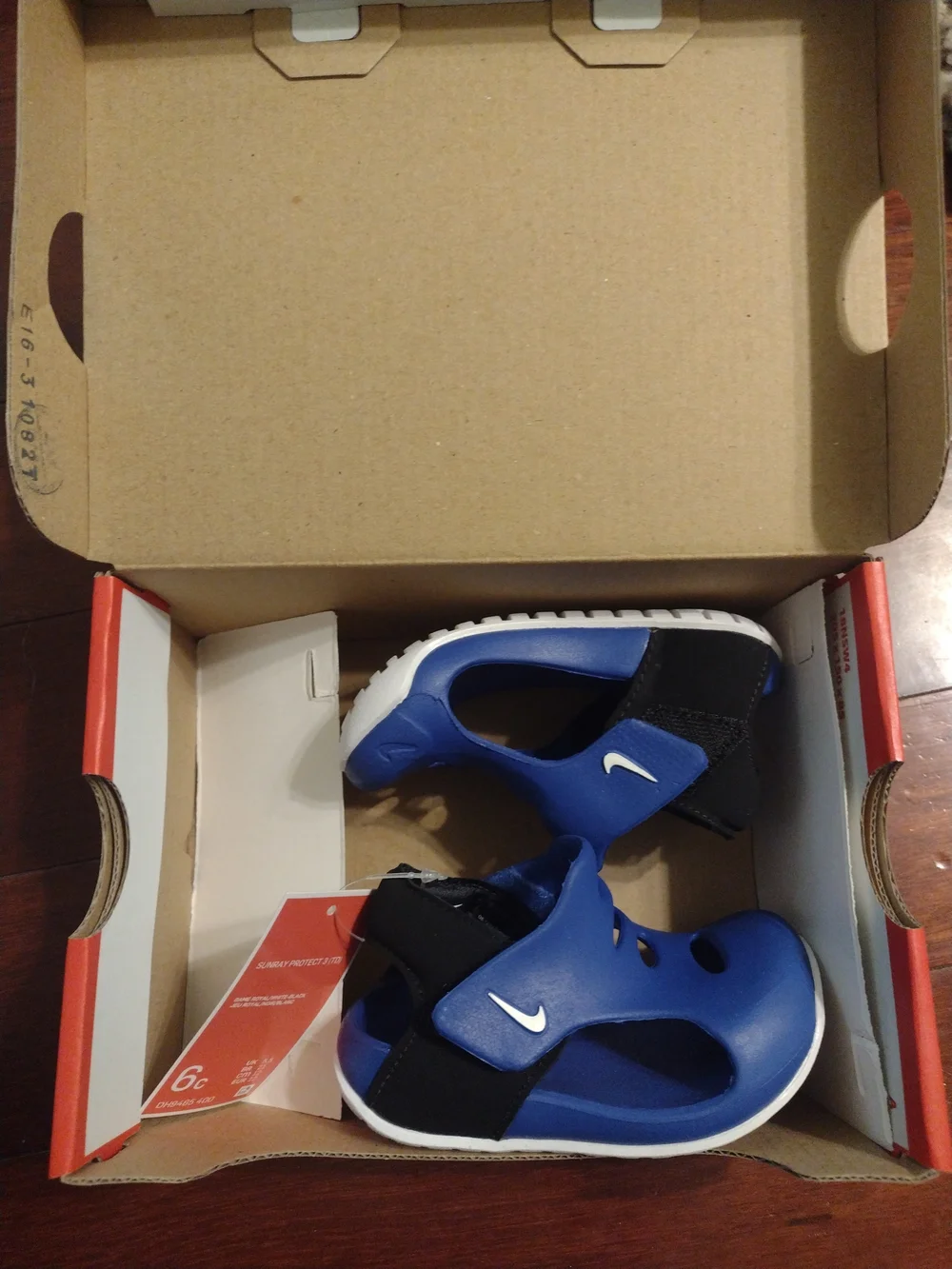 Nike Kids Royal Blue and Black Sport Sandals with White Sole